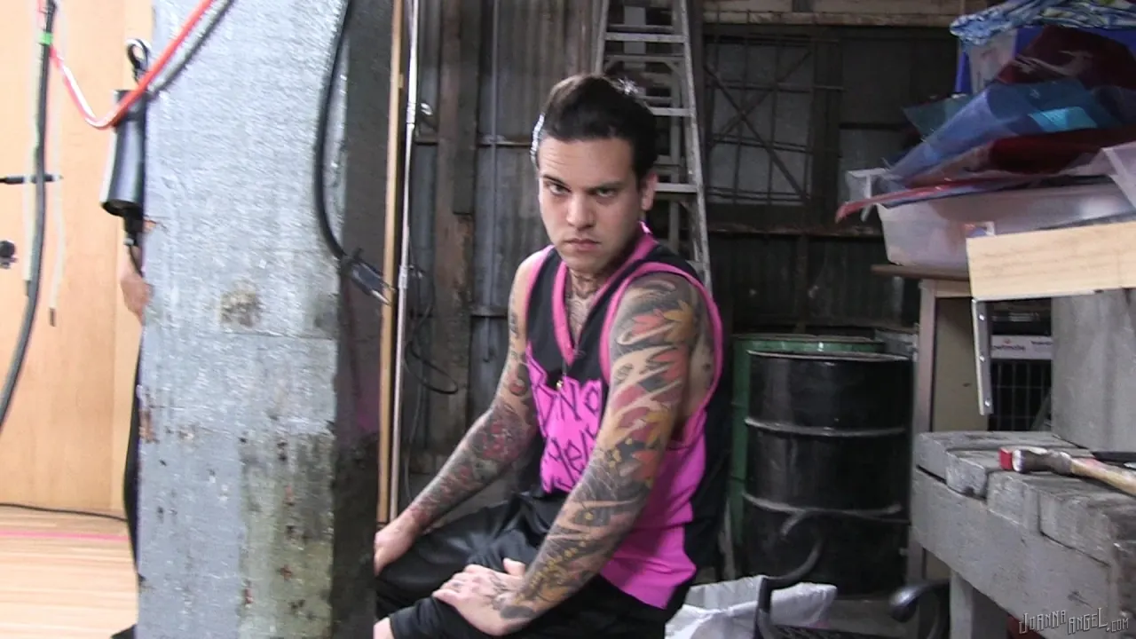 Burning Angel 'BTS Episode 27' starring Draven Star (Photo 4)