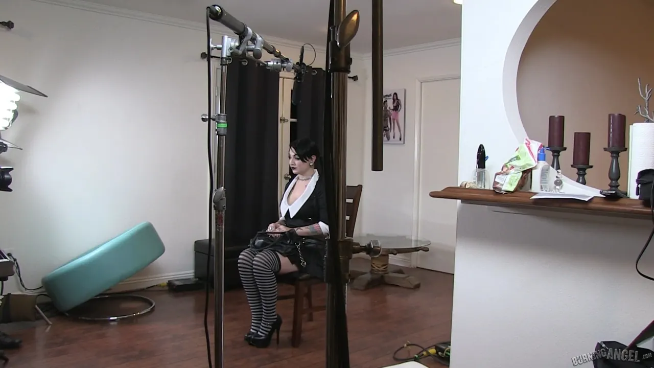 Burning Angel 'BTS Episode 57' starring Draven Star (Photo 10)