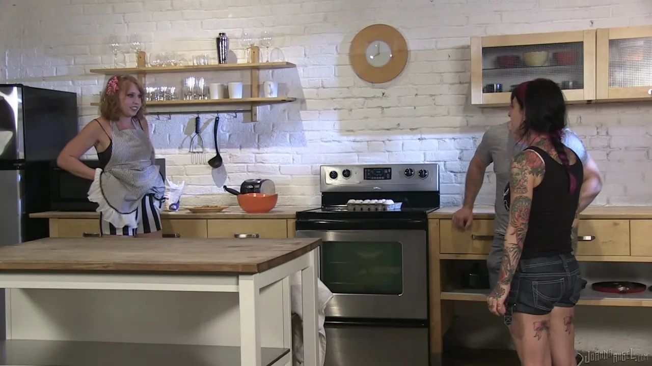 Burning Angel 'BTS Episode 40' starring Eidyia (Photo 10)