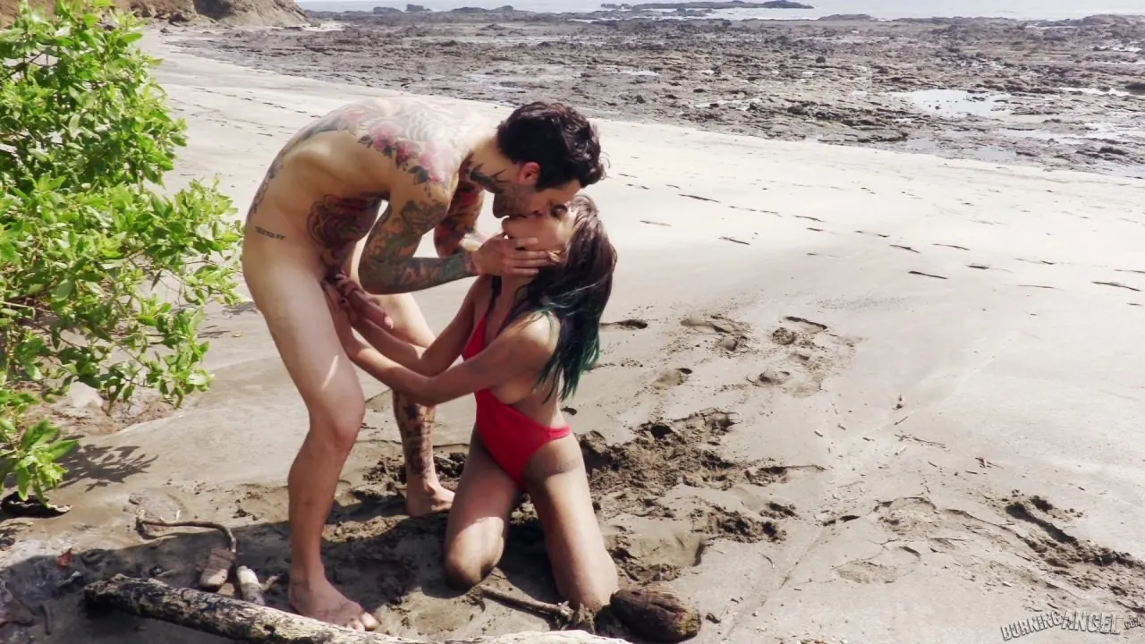 Burning Angel 'Fucking Young Whores On Vacation - Janice and Small Hands' starring Janice Griffith (Photo 12)