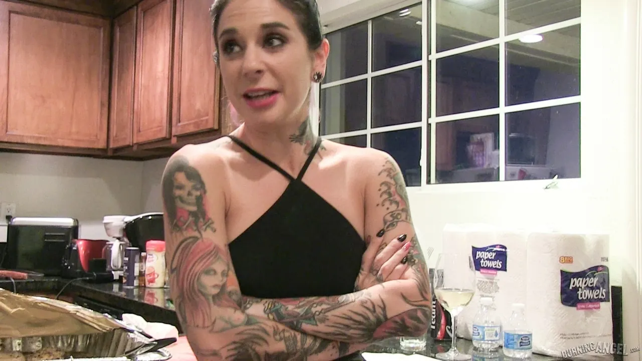 Burning Angel 'BTS Episode 75' starring Jessica Creepshow (Photo 4)