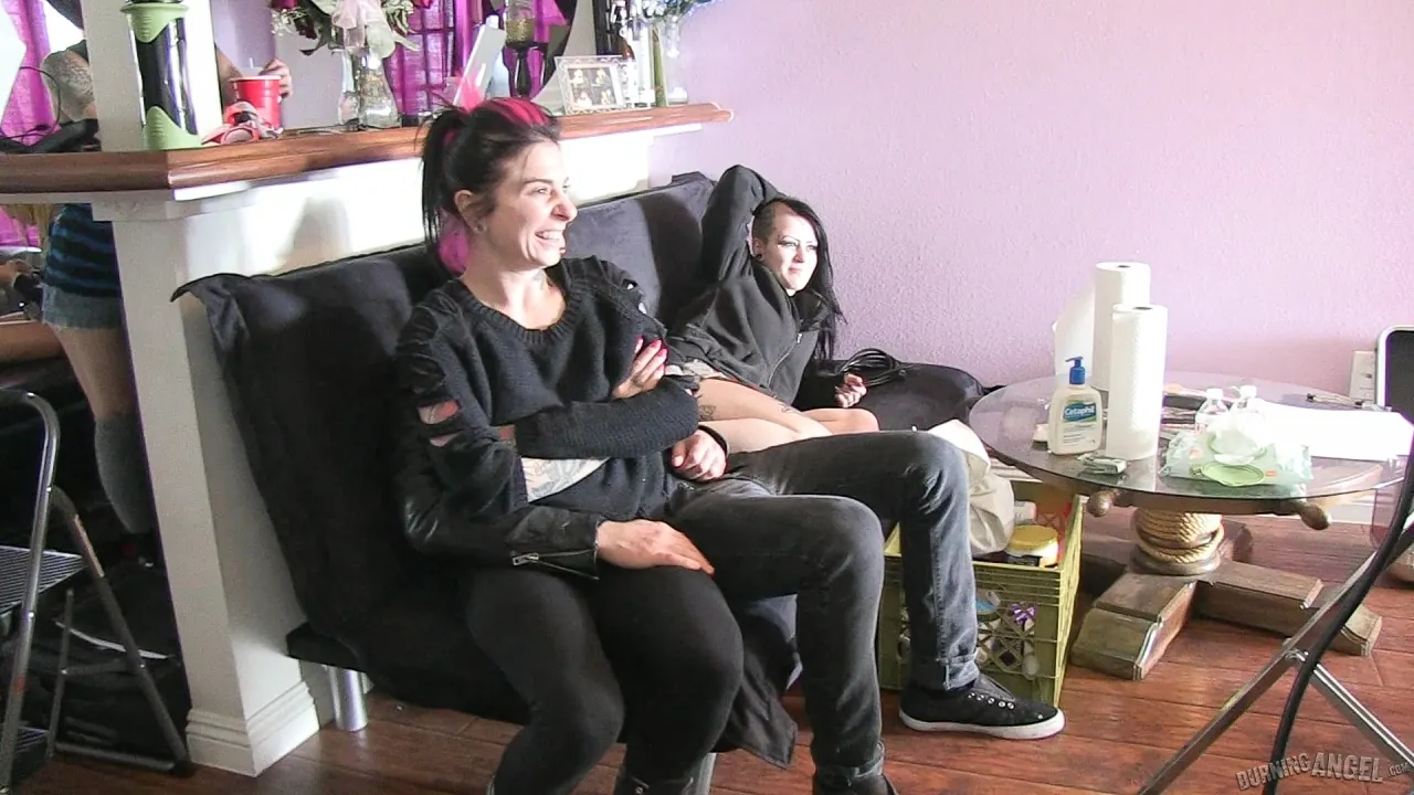 Burning Angel 'BTS Episode 90' starring Juliana Rose (Photo 3)