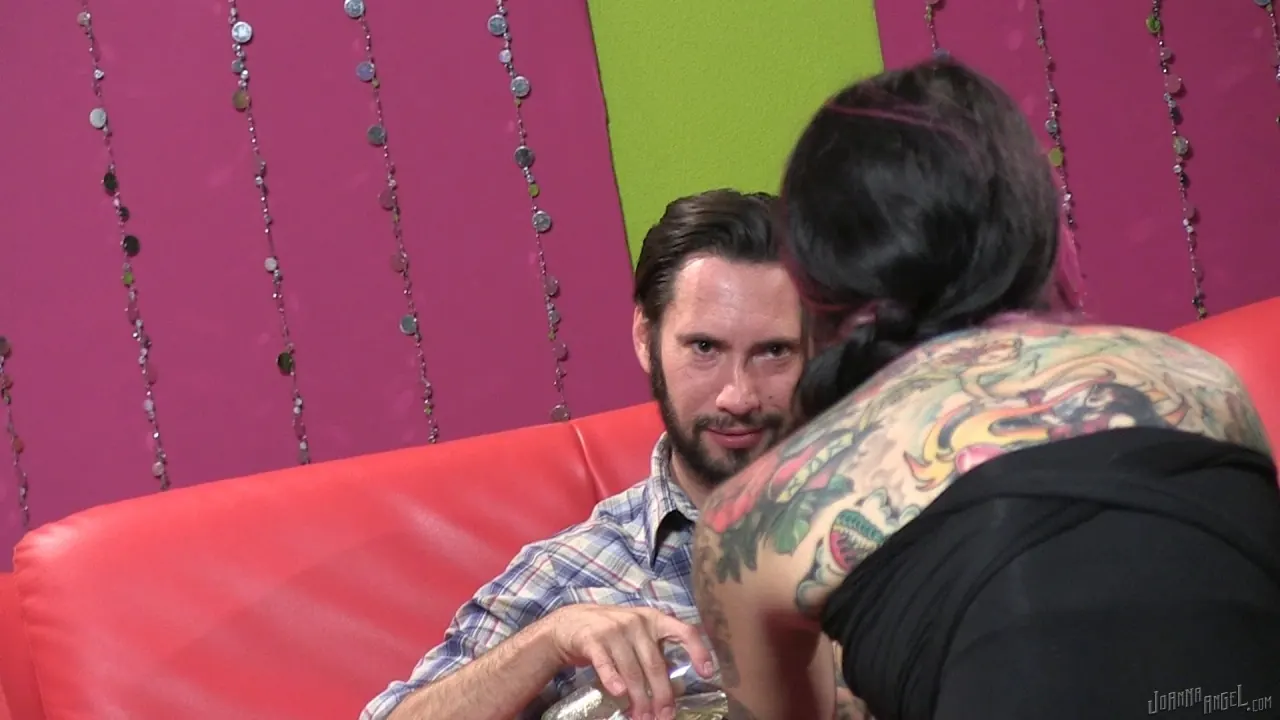 Burning Angel 'BTS Episode 38' starring Kelly Chaos (Photo 2)