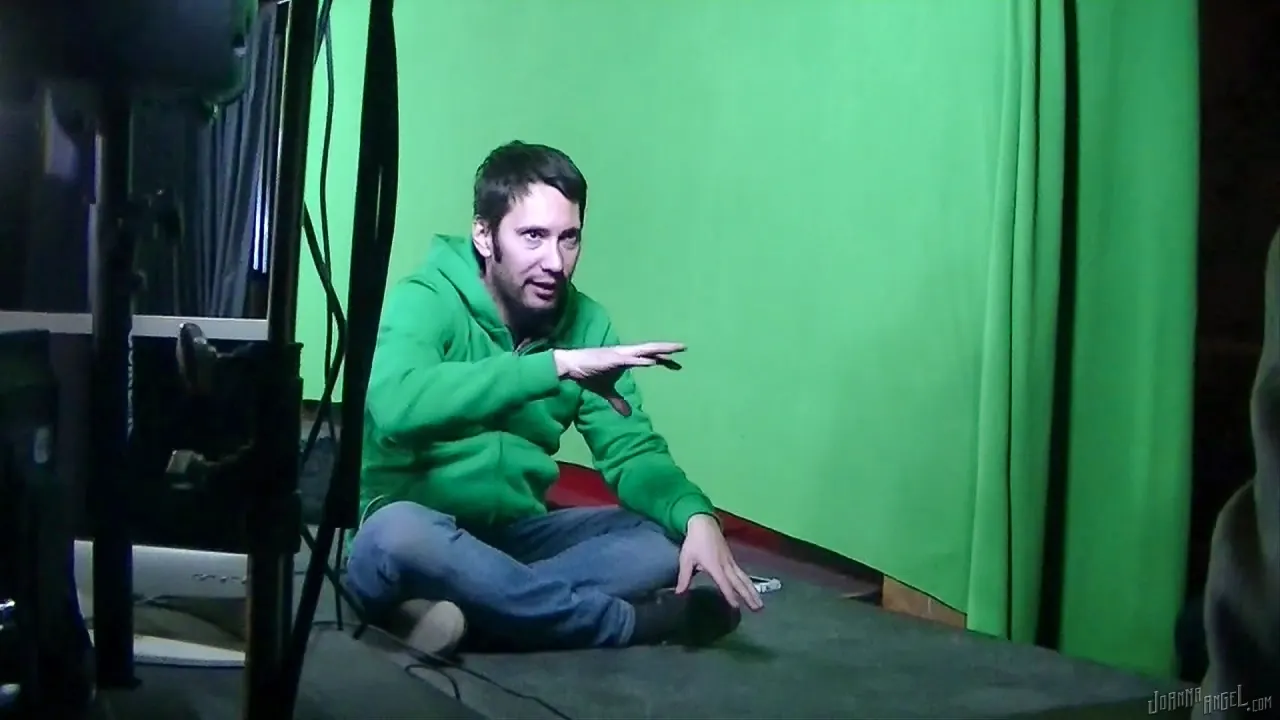 Burning Angel 'BTS Episode 17' starring Larkin Love (Photo 1)