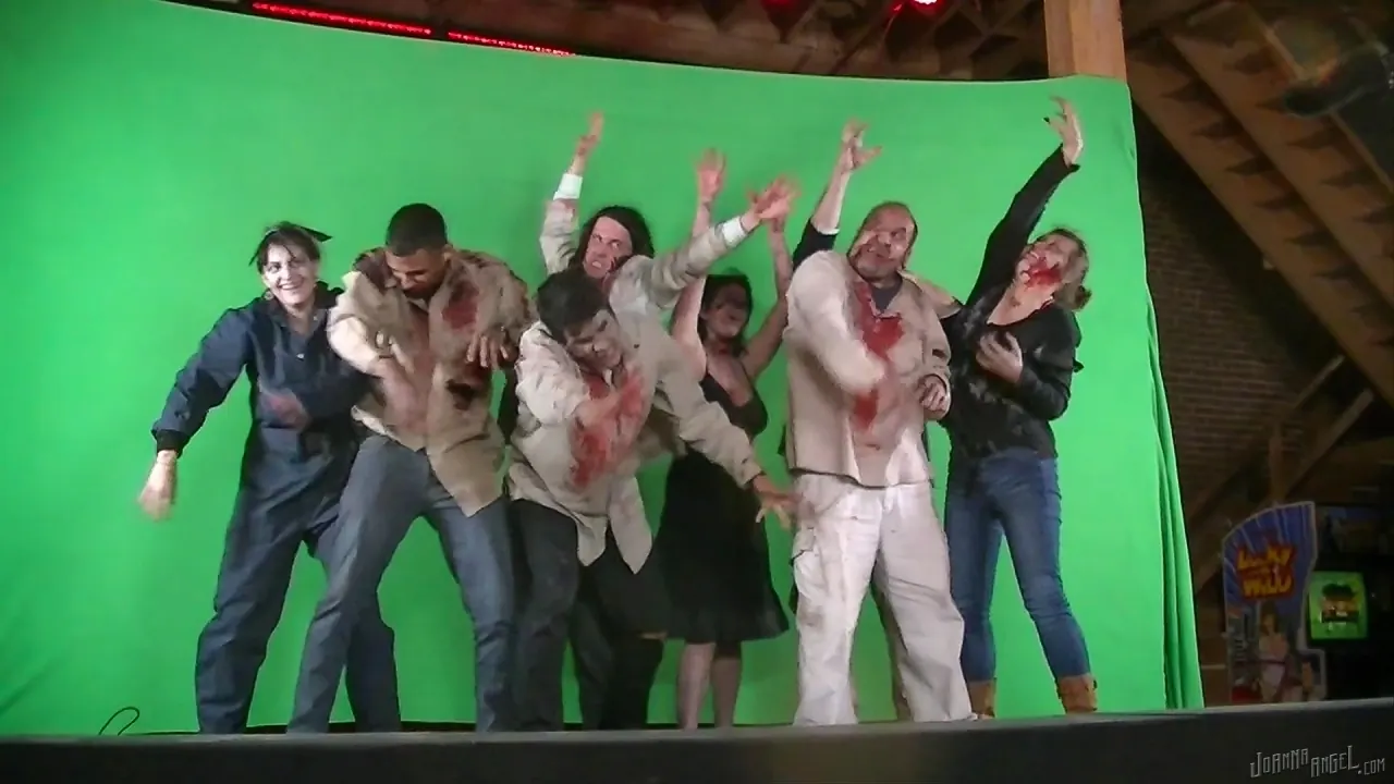 Burning Angel 'BTS Episode 17' starring Larkin Love (Photo 4)