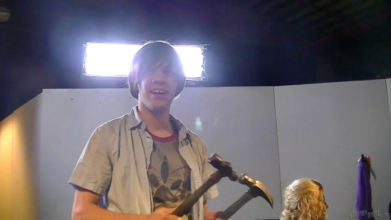 Burning Angel 'BTS Episode 17' starring Larkin Love (Photo 10)