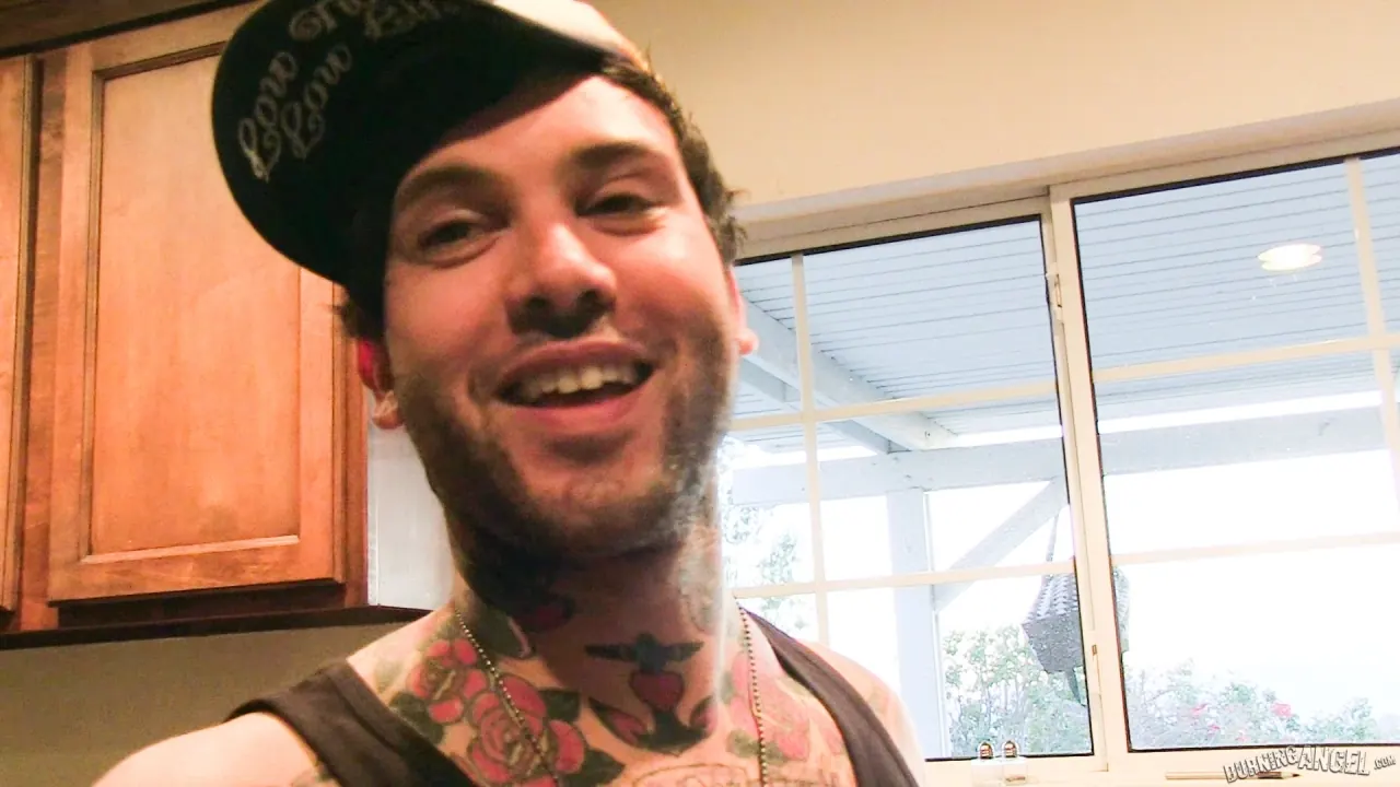 Burning Angel 'BTS Episode 63' starring Larkin Love (Photo 4)