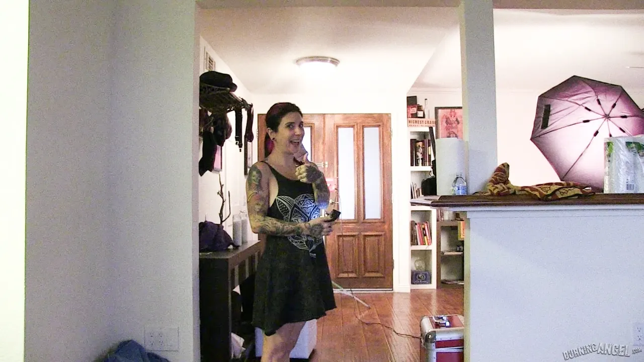 Burning Angel 'BTS Episode 63' starring Larkin Love (Photo 9)