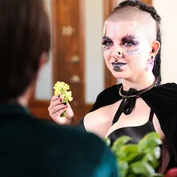 Luna Lavey in 'Burning Angel' Skyrim Cosplay (Thumbnail 18)