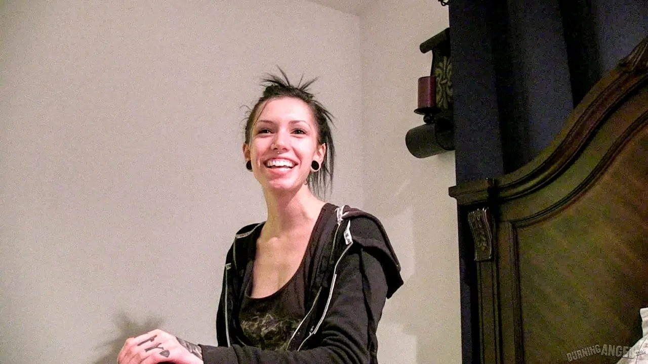 Burning Angel 'BTS Episode 89' starring Nikki Hearts (Photo 5)