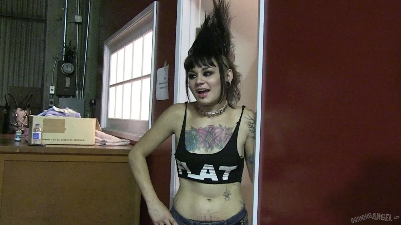 Burning Angel 'BTS Episode 71' starring Rizzo Ford (Photo 4)