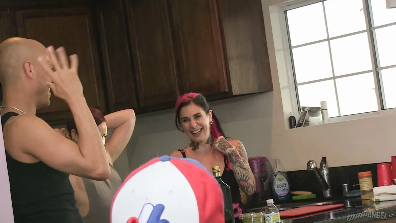 Burning Angel 'BTS Episode 95' starring Sheridan Love (Photo 4)