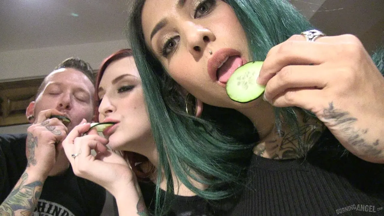 Burning Angel 'BTS Episode 84' starring Veronica Rose (Photo 13)